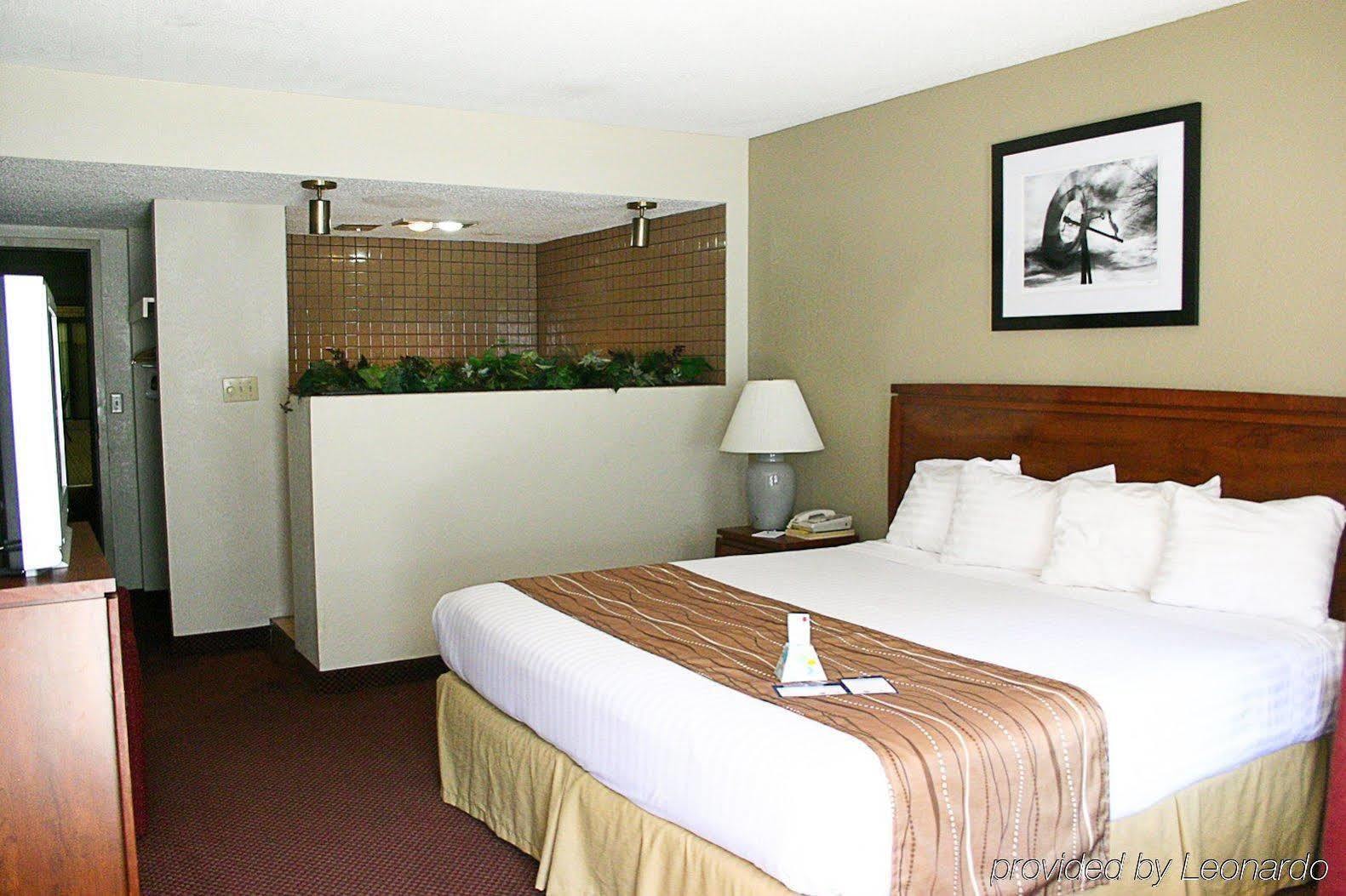 Best Western Hospitality House Emporia Habitación foto